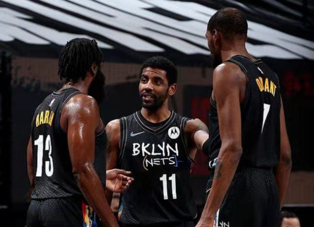 皮奥：我和雷特吉相处得非常好，他是一个非常全面的前锋（皮奥：我与雷特吉关系融洽，他是一名全能型前锋）